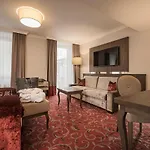 Norica - Thermenhotels Gastein Mit Dem Bademantel Direkt In Therme Hotel Bad Hofgastein
