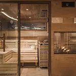 Hotel Norica - Thermenhotels Gastein Mit Dem Bademantel Direkt In Therme
