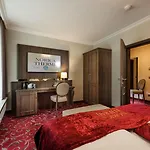 Otel Norica - Thermenhotels Gastein Mit Dem Bademantel Direkt In Therme Bad Hofgastein