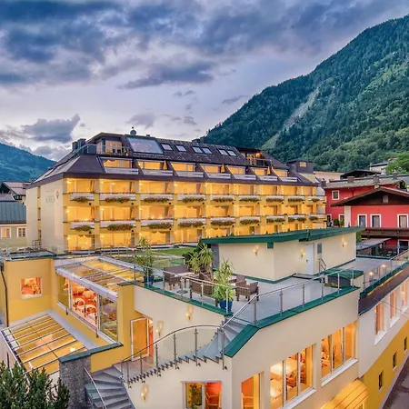 Norica - Thermenhotels Gastein Mit Dem Bademantel Direkt In Therme מלון באד הופגסטין