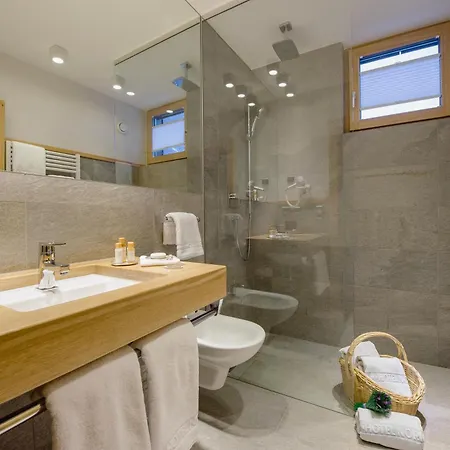 Norica - Thermenhotels Gastein Mit Dem Bademantel Direkt In Therme באד הופגסטין