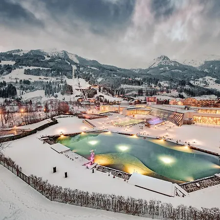 מלון Norica - Thermenhotels Gastein Mit Dem Bademantel Direkt In Therme 4*