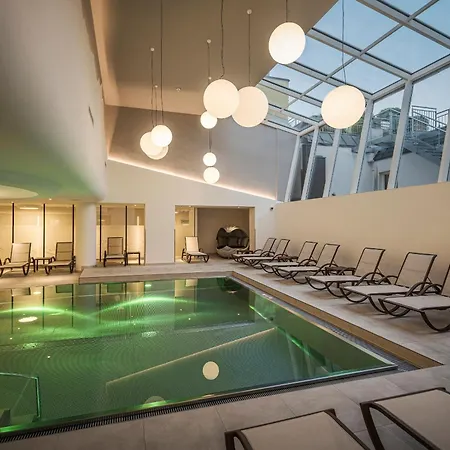 Norica - Thermenhotels Gastein Mit Dem Bademantel Direkt In Therme מלון באד הופגסטין