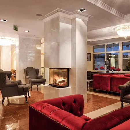 Norica - Thermenhotels Gastein Mit Dem Bademantel Direkt In Therme 4* באד הופגסטין