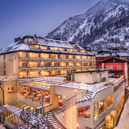 מלון Norica - Thermenhotels Gastein Mit Dem Bademantel Direkt In Therme