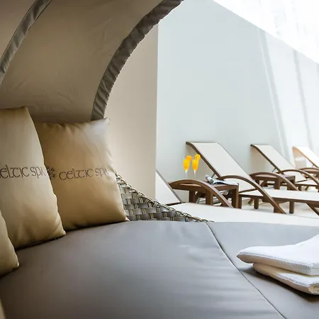 Norica - Thermenhotels Gastein Mit Dem Bademantel Direkt In Therme 4* באד הופגסטין