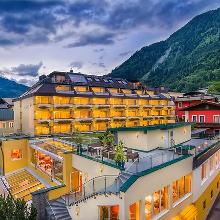 Norica - Thermenhotels Gastein Mit Dem Bademantel Direkt In Therme מלון 4*