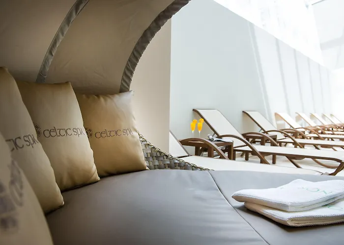 Norica - Thermenhotels Gastein Mit Dem Bademantel Direkt In Therme 4* 巴特霍夫加施泰因